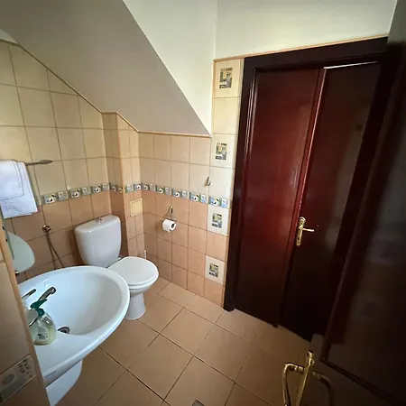 Casa De Vacanta Sofia Constanţa